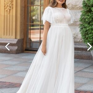 Chic White Lace Bridal Gown